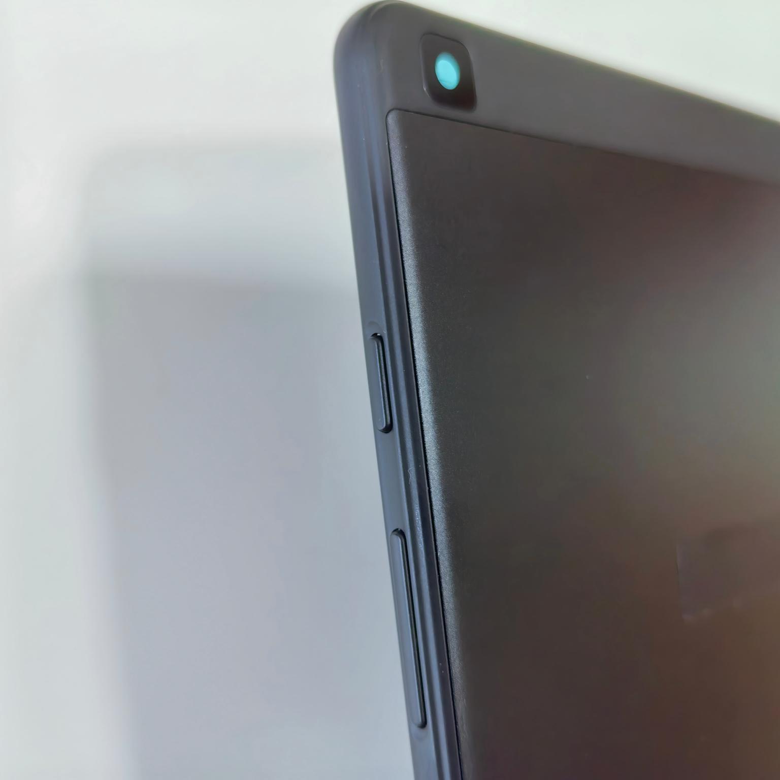 غطاء خلفي لجهاز سامسونج جالاكس - مراجعة Tablet Accessories Samsung وسعره